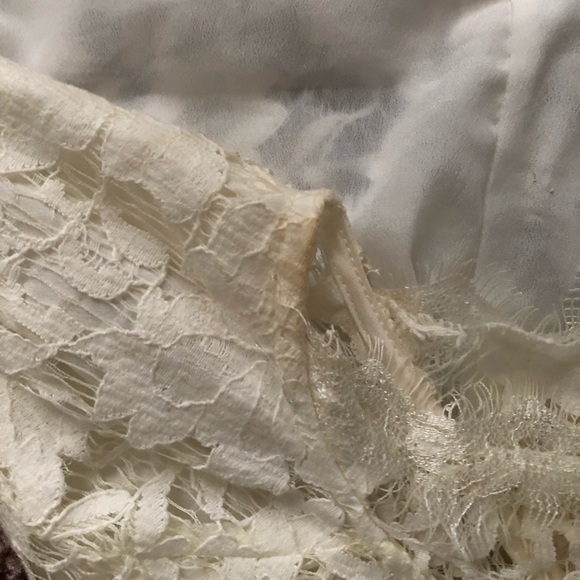 Lace open back dress - Picture 8 of 8